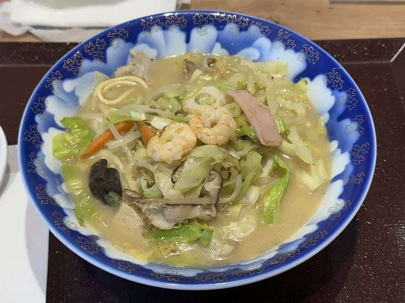 A bowl of champon at Soshurin inside Nagasaki Station