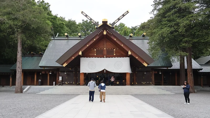 The main shrine building at Hokkaido Jingu