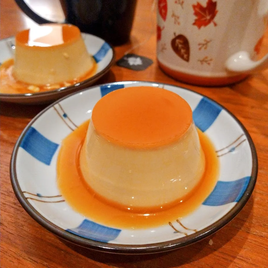 A caramel-topped custard pudding.