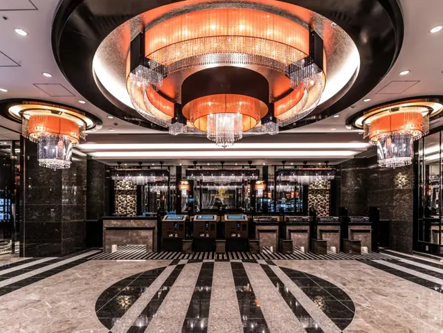 Lobby of APA Hotel & Resort Midosuji Hommachi Ekimae Tower