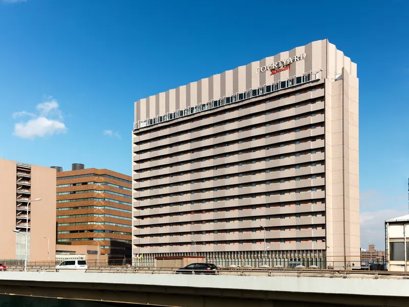 Courtyard by Marriott Shin-Osaka Station, the five-night finale hotel
